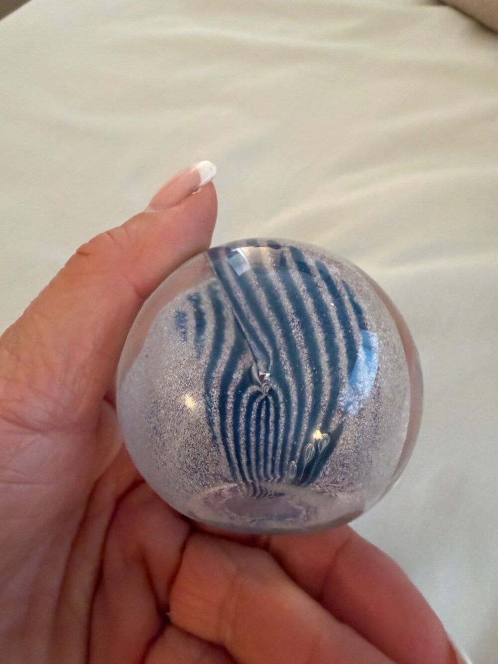 Vintage Hand-blown Blue Purple Pulled Feather Pattern Art Glass Paperweight